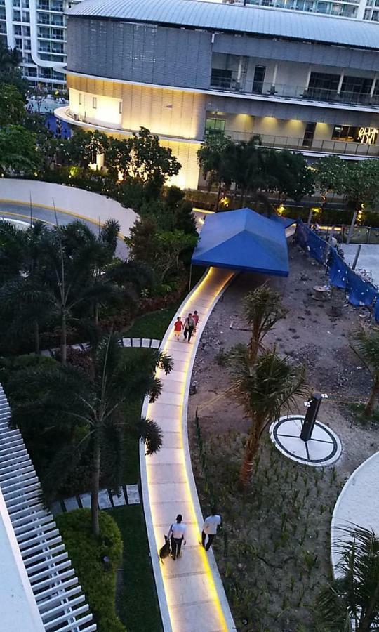 Azure C7 Balcony, Wifi, Near Mall Airport Манила Экстерьер фото